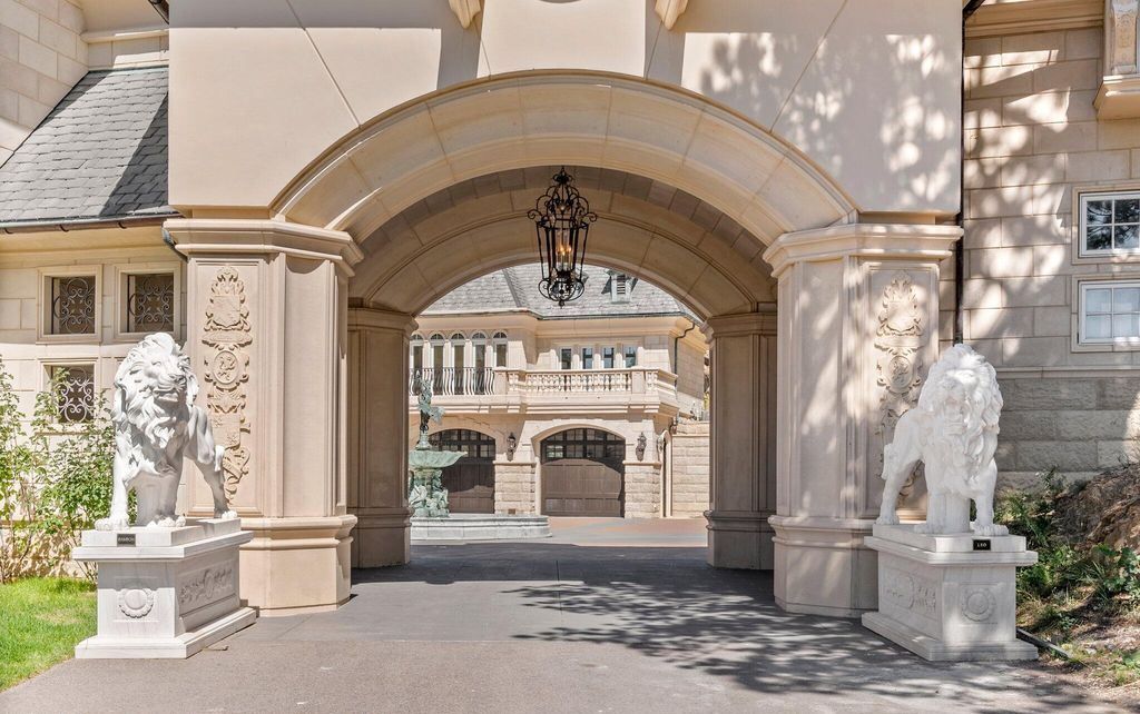 A Masterpiece of Elegance Chateau in the Heart of Evergreen Colorado for 59.998 Million 5