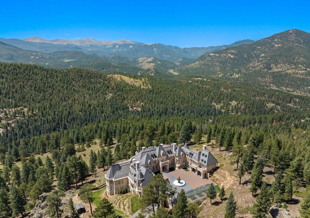 A Masterpiece of Elegance Chateau in the Heart of Evergreen Colorado for 59.998 Million 9