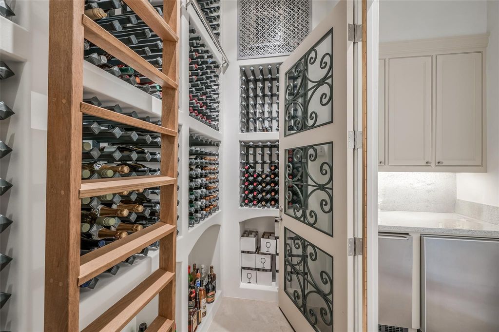 A Masterpiece of Timeless Elegance and Modern Design in Texas Offered at 19.99 Million 14