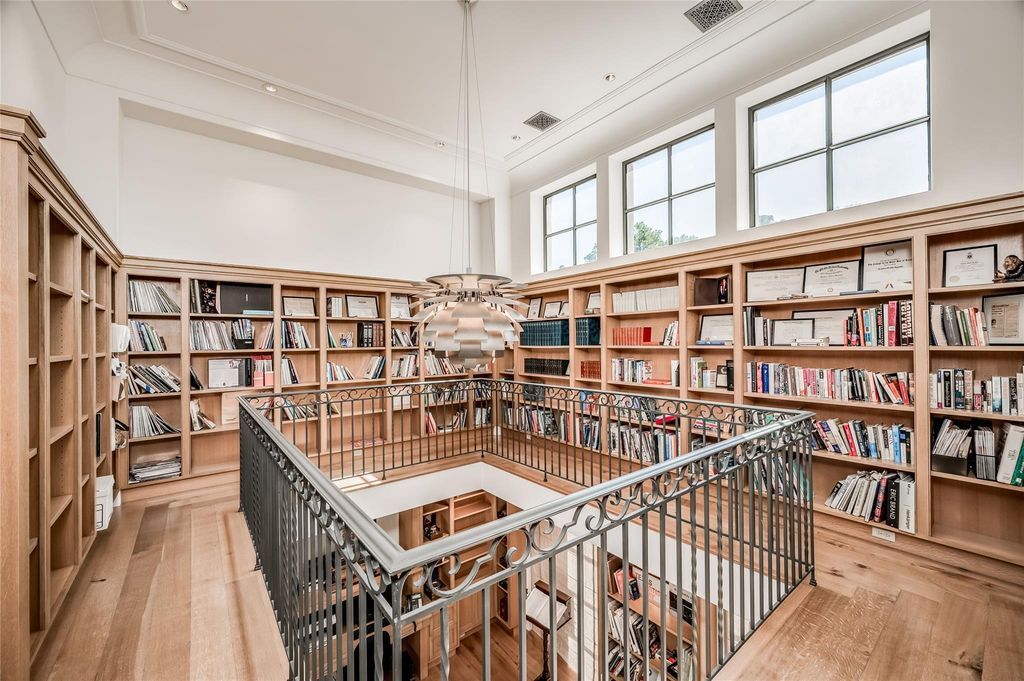 A Masterpiece of Timeless Elegance and Modern Design in Texas Offered at 19.99 Million 19