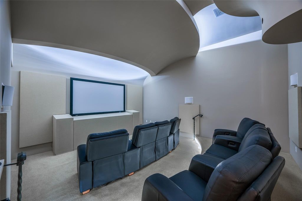 A Masterpiece of Timeless Elegance and Modern Design in Texas Offered at 19.99 Million 27