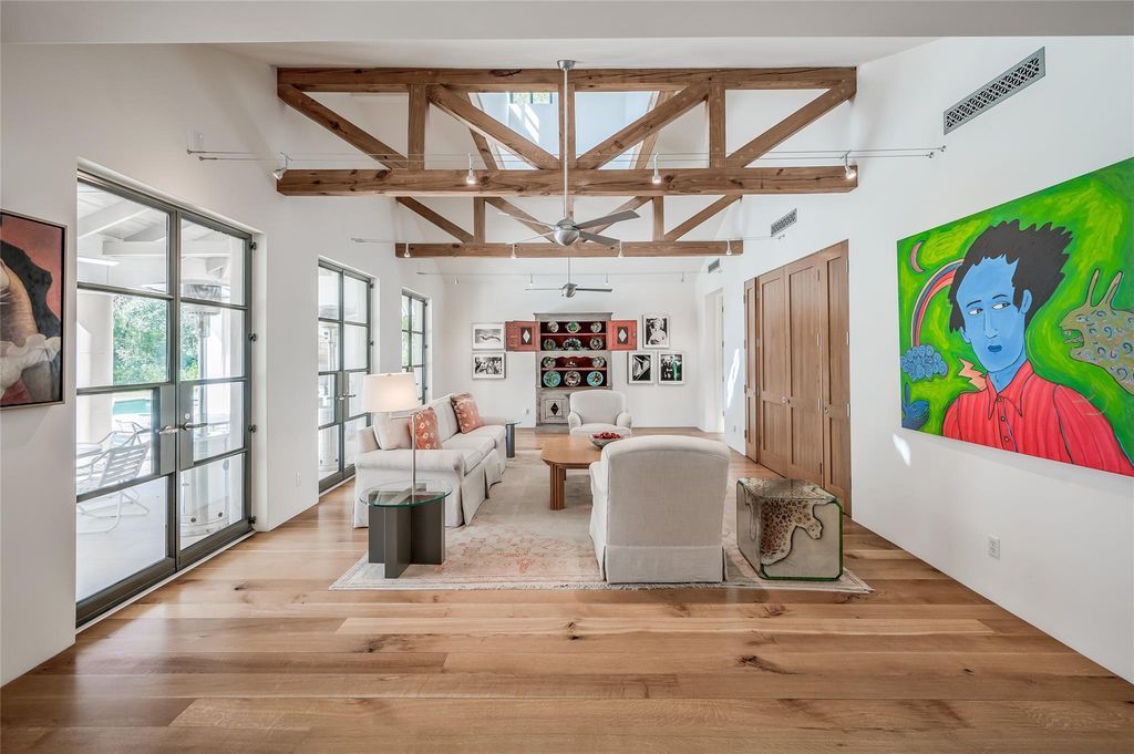 A Masterpiece of Timeless Elegance and Modern Design in Texas Offered at 19.99 Million 7