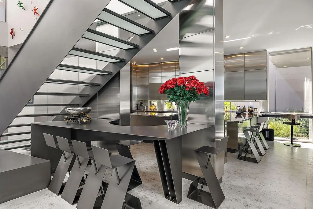 A Waterfront Dream Stunning Modern Lake Home in Michigan for 4199000 4