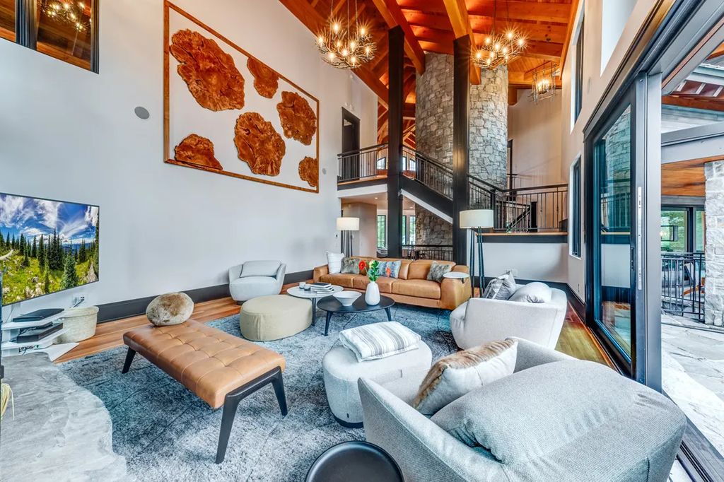 A Winter Wonderland Ski InSki Out Home with Panoramic Mountain Views for C14.9 Million in Canada 5