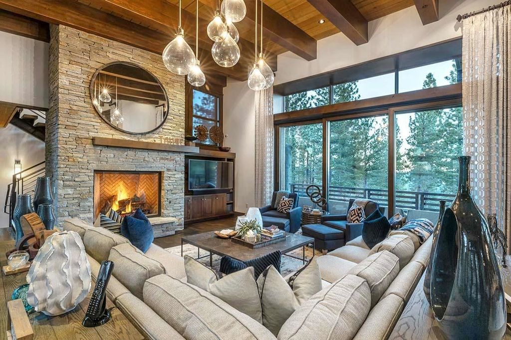 An Architectural Gem Breathtaking Estate in Martis Valley Listed for 11995000 4