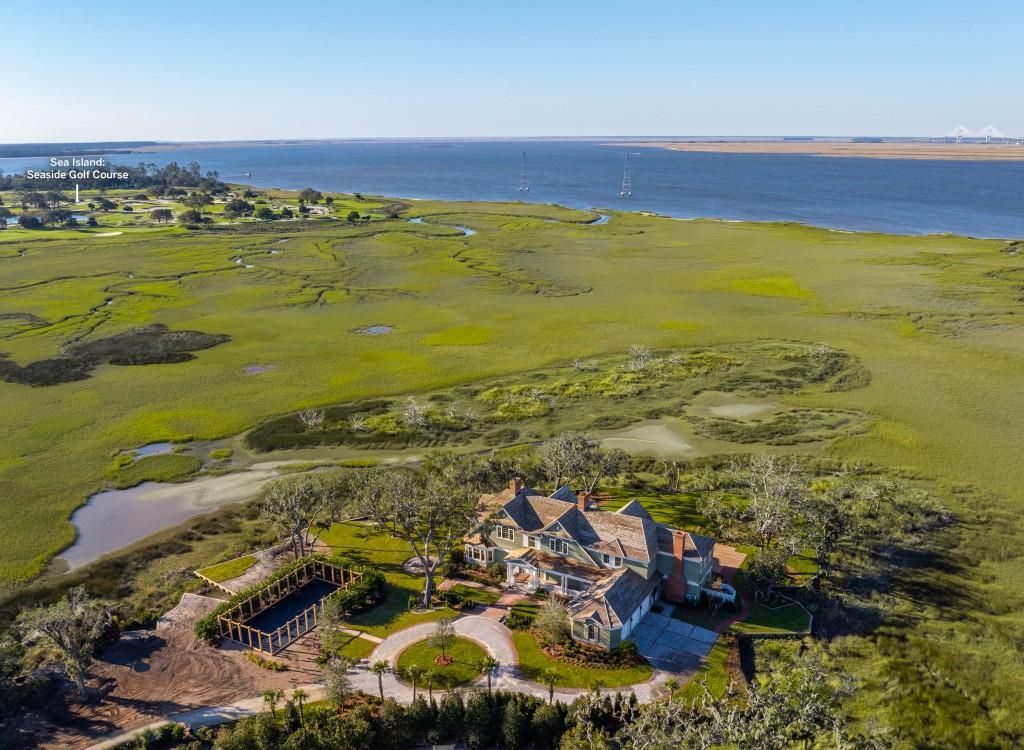 Architectural Brilliance at Kings Point Designed by Roger H. Seifter for 30 Million 2