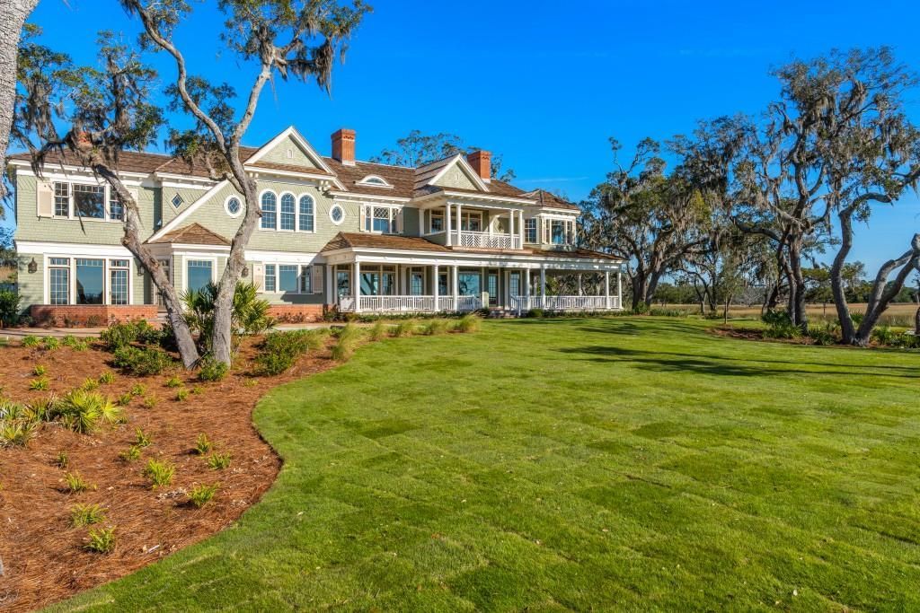 Architectural Brilliance at Kings Point Designed by Roger H. Seifter for 30 Million 42