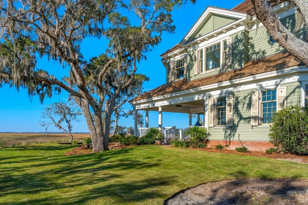 Architectural Brilliance at Kings Point Designed by Roger H. Seifter for 30 Million 47