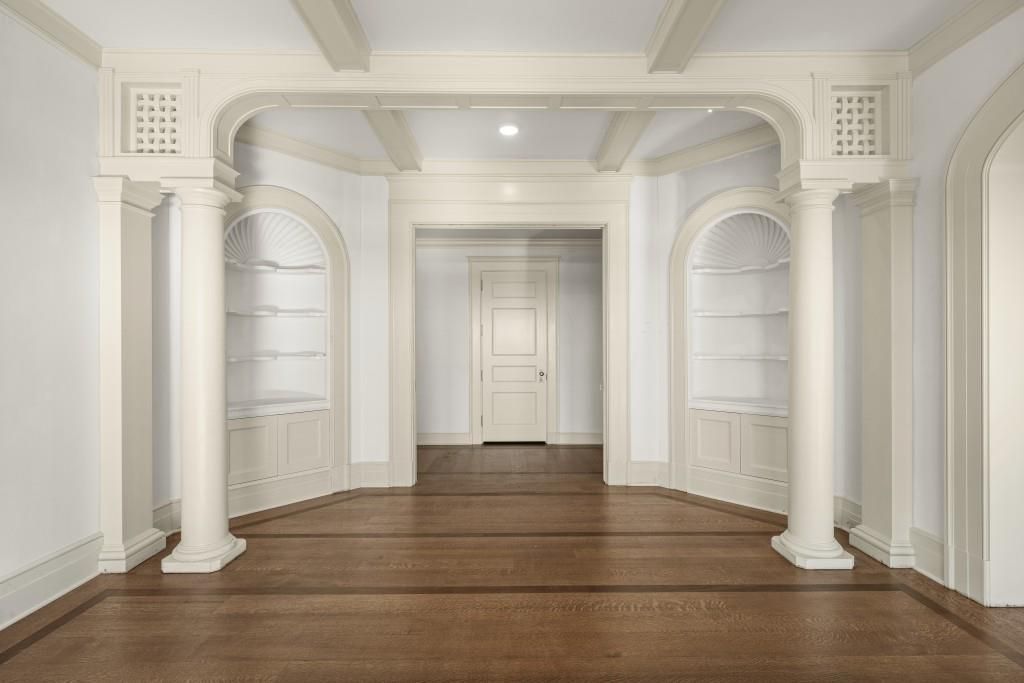 Architectural Brilliance at Kings Point Designed by Roger H. Seifter for 30 Million 54