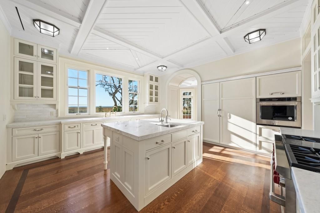 Architectural Brilliance at Kings Point Designed by Roger H. Seifter for 30 Million 57