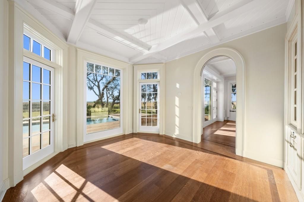 Architectural Brilliance at Kings Point Designed by Roger H. Seifter for 30 Million 61