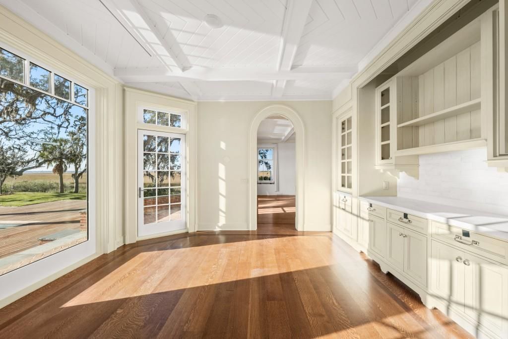 Architectural Brilliance at Kings Point Designed by Roger H. Seifter for 30 Million 62
