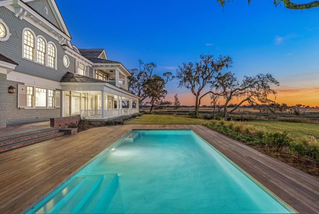 Architectural Brilliance at Kings Point Designed by Roger H. Seifter for 30 Million 68