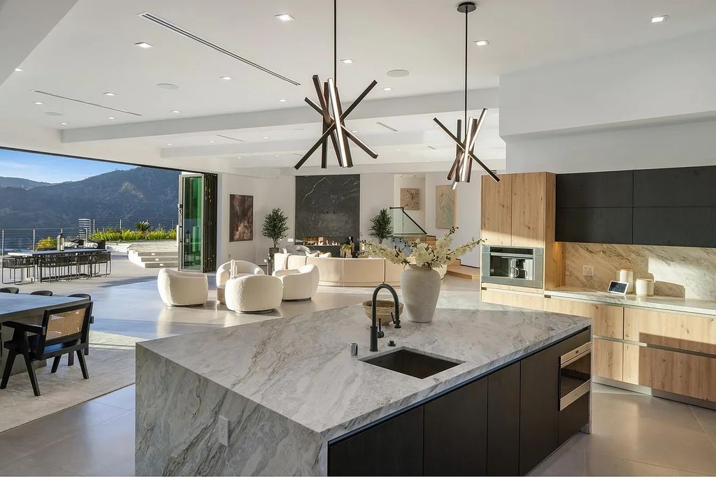 Architectural Marvel with Ocean and Mountain Views in California for 10.99 Million 11 1