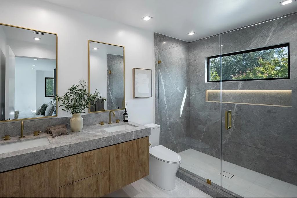 Architectural Marvel with Ocean and Mountain Views in California for 10.99 Million 31 1