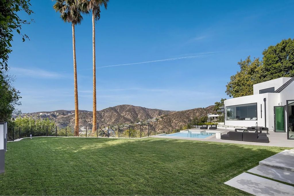 Architectural Marvel with Ocean and Mountain Views in California for 10.99 Million 33 1
