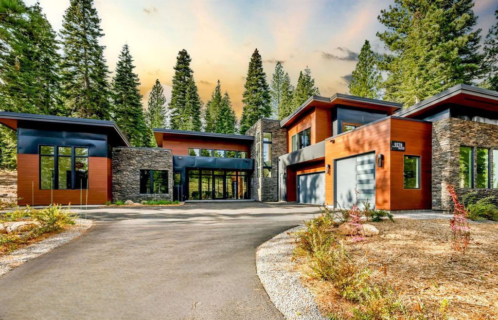 Brand New High End Residence in California Offers Style and Tranquility for 5.349 Million 1