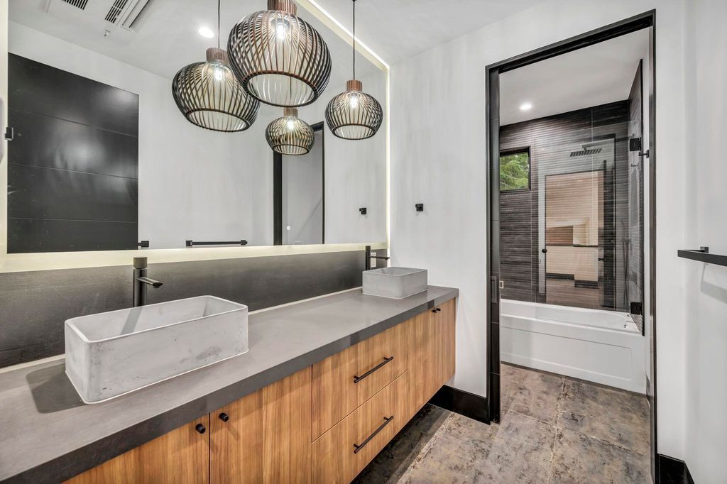 Brand New High End Residence in California Offers Style and Tranquility for 5.349 Million 19