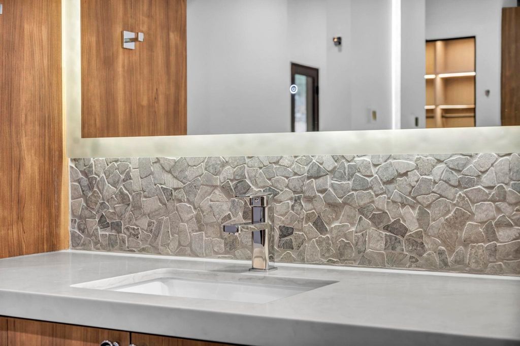 Brand New High End Residence in California Offers Style and Tranquility for 5.349 Million 23