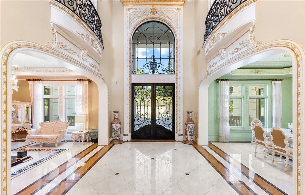 California Dreaming Stunning European Style Mansion Offers Absolute Luxury at 13.58 Million 12