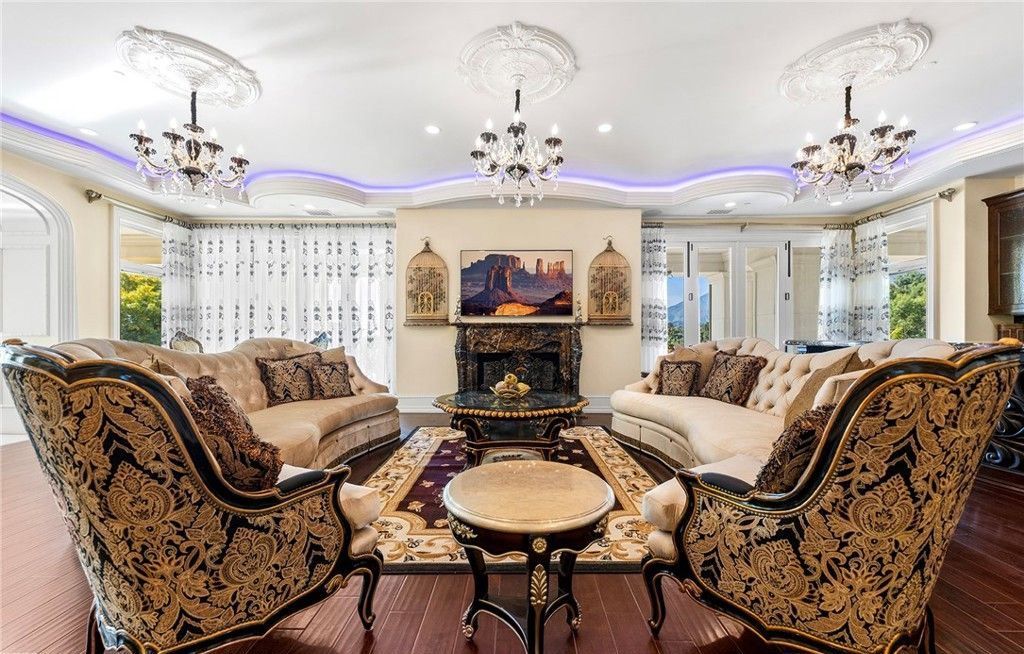 California Dreaming Stunning European Style Mansion Offers Absolute Luxury at 13.58 Million 15