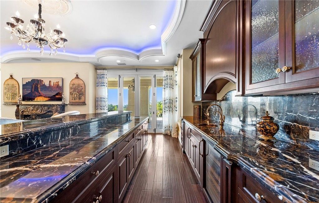 California Dreaming Stunning European Style Mansion Offers Absolute Luxury at 13.58 Million 16