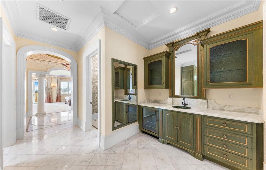 California Dreaming Stunning European Style Mansion Offers Absolute Luxury at 13.58 Million 40