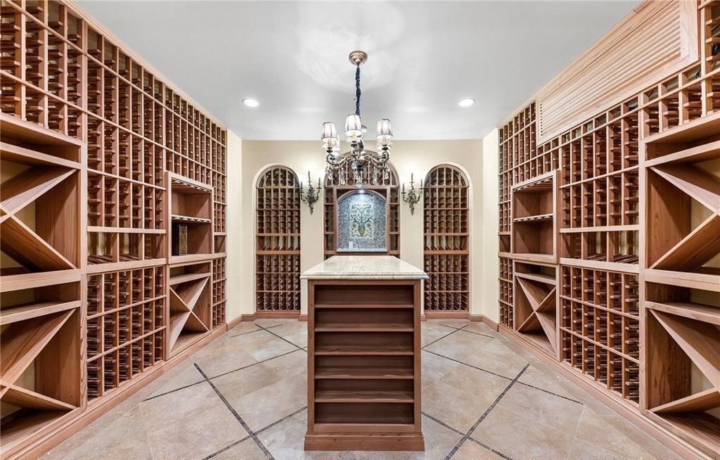 California Dreaming Stunning European Style Mansion Offers Absolute Luxury at 13.58 Million 46