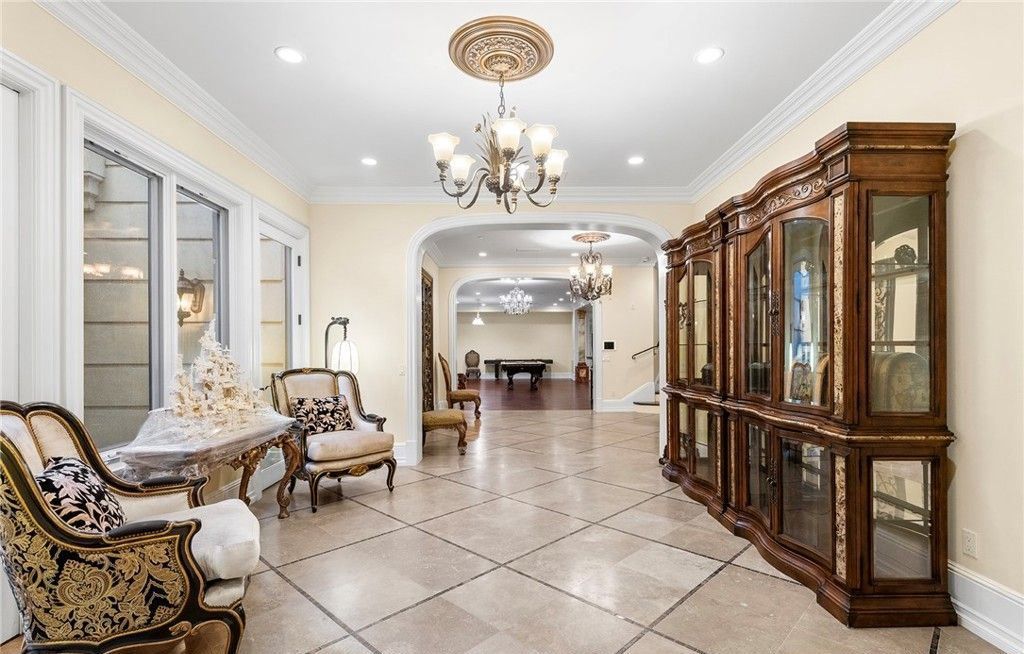 California Dreaming Stunning European Style Mansion Offers Absolute Luxury at 13.58 Million 51