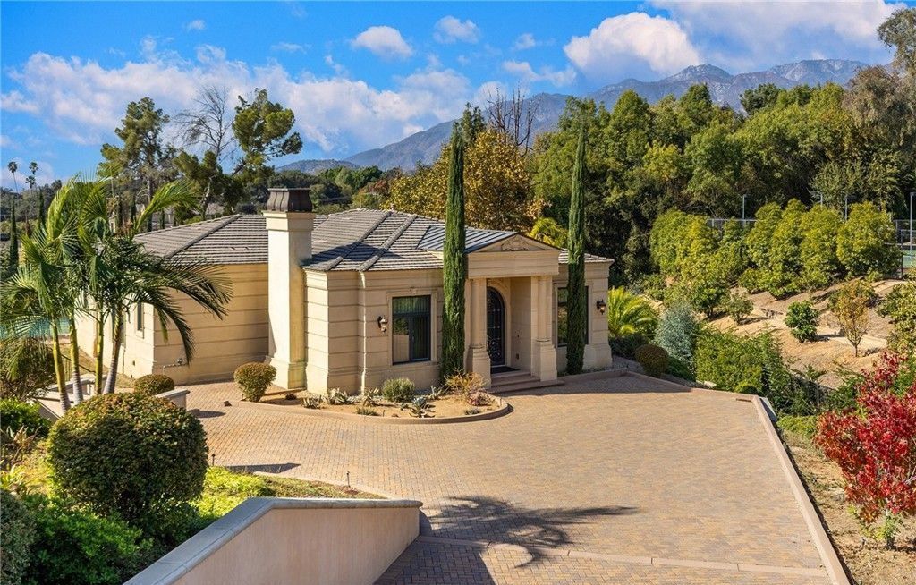 California Dreaming Stunning European Style Mansion Offers Absolute Luxury at 13.58 Million 53