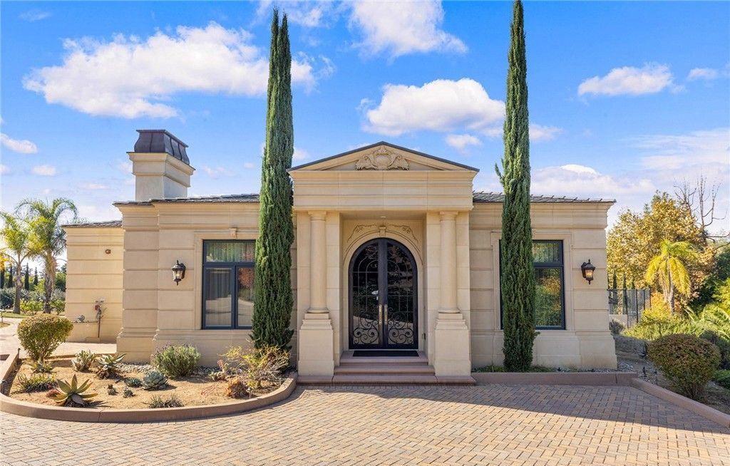 California Dreaming Stunning European Style Mansion Offers Absolute Luxury at 13.58 Million 54