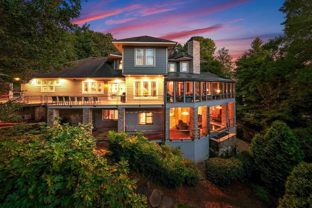 Charm and Modern Elegance Combine in This Sanctuary Estate Listed at 2.75 Million in North Carolina 3