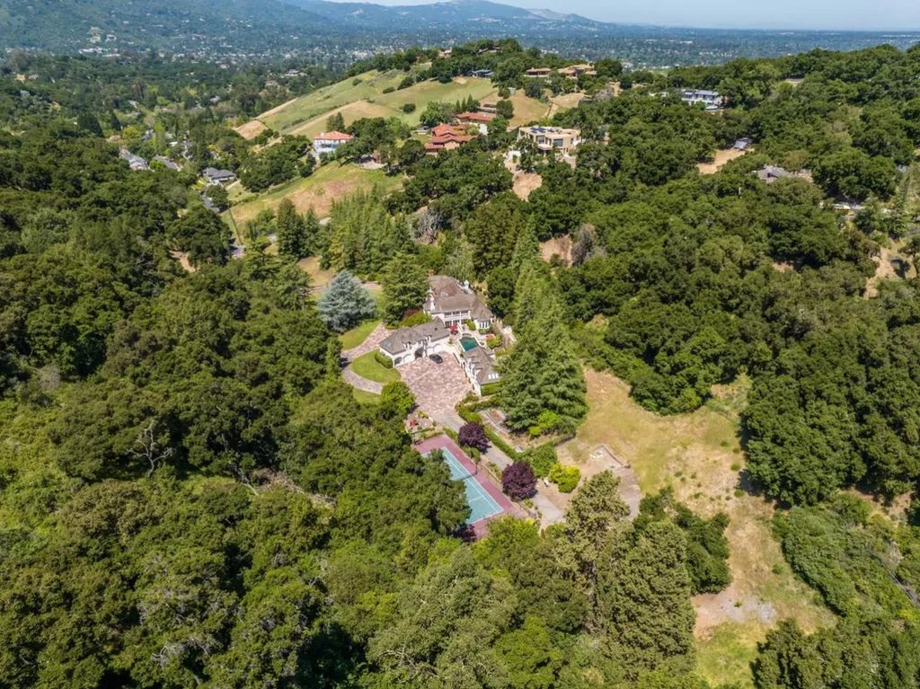 Elevated Living in California Stunning Estate with European Influences and Luxurious Grounds for 12.98 Million 10