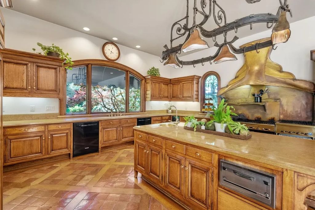 Elevated Living in California Stunning Estate with European Influences and Luxurious Grounds for 12.98 Million 25