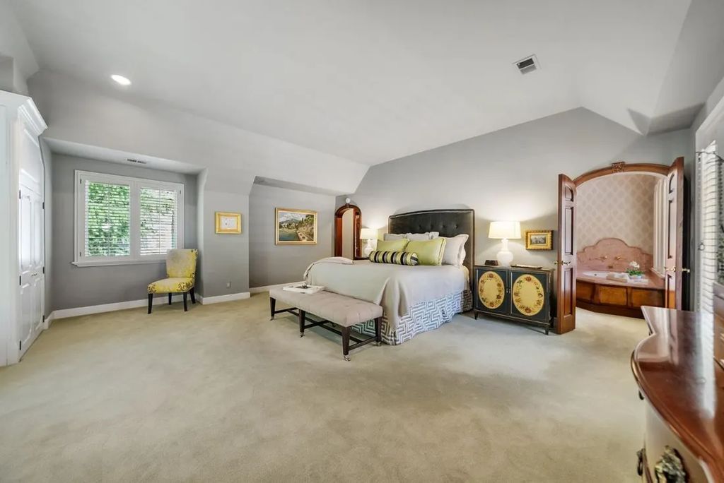 Elevated Living in California Stunning Estate with European Influences and Luxurious Grounds for 12.98 Million 39