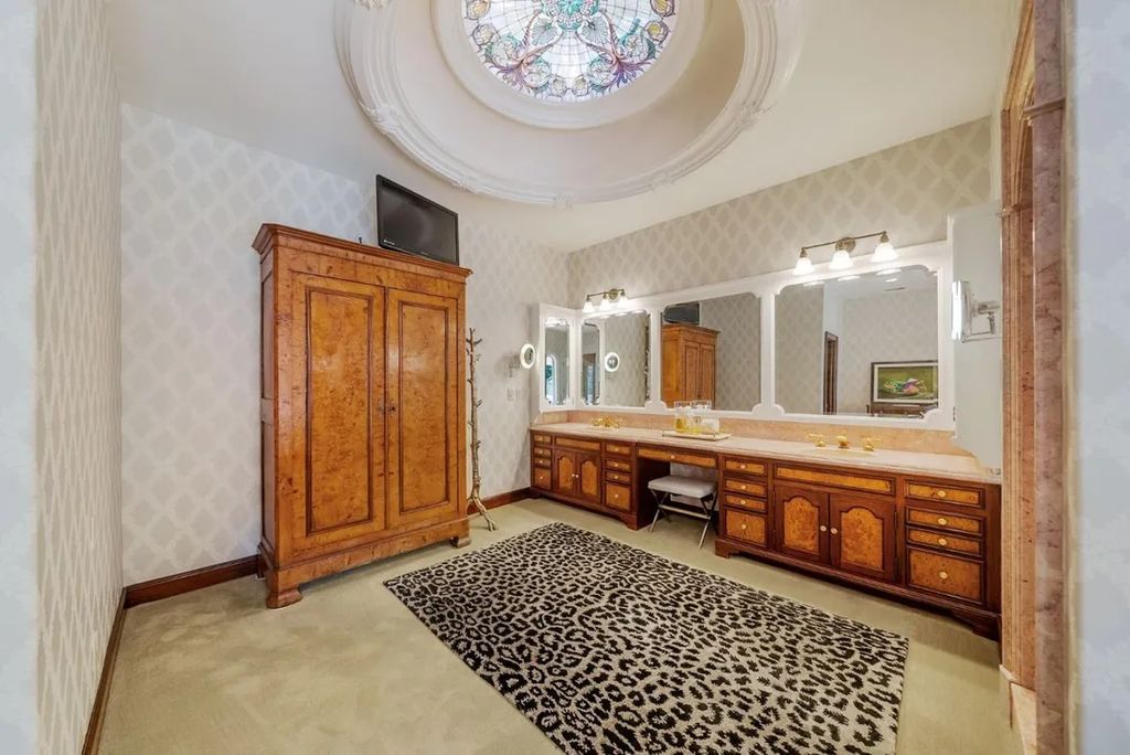 Elevated Living in California Stunning Estate with European Influences and Luxurious Grounds for 12.98 Million 42