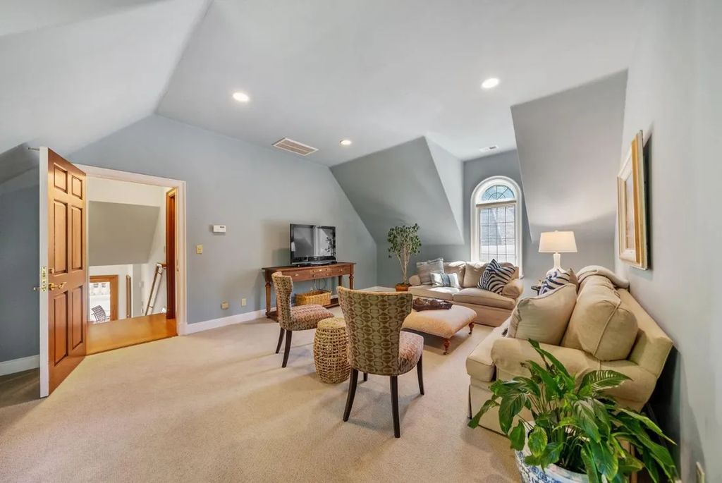Elevated Living in California Stunning Estate with European Influences and Luxurious Grounds for 12.98 Million 54