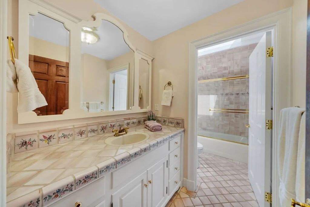 Elevated Living in California Stunning Estate with European Influences and Luxurious Grounds for 12.98 Million 59