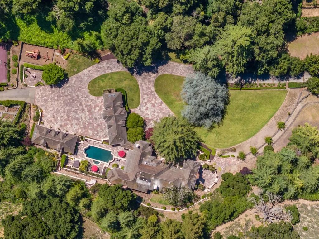 Elevated Living in California Stunning Estate with European Influences and Luxurious Grounds for 12.98 Million 6