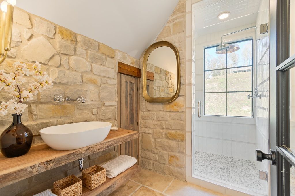 Entertainers Paradise on 120 Acres Near Leipers Fork Tennessee Available for 8.6 Million 17