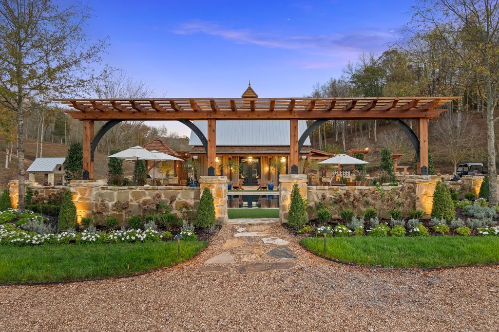 Entertainers Paradise on 120 Acres Near Leipers Fork Tennessee Available for 8.6 Million 18