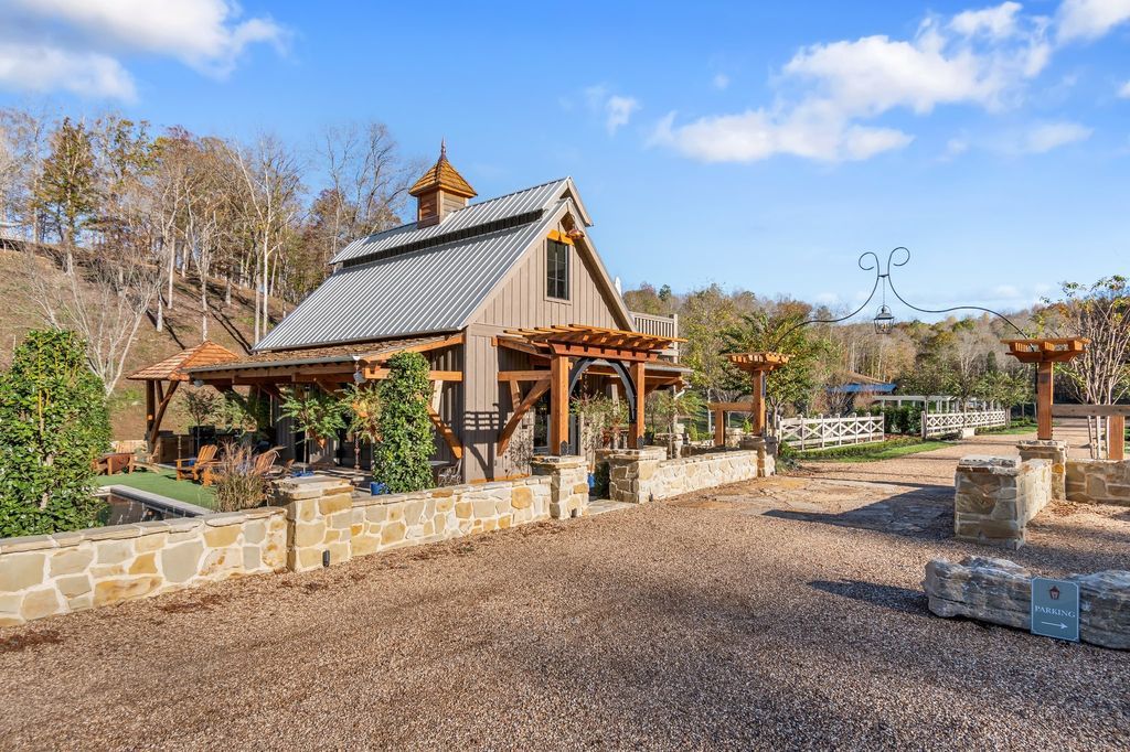 Entertainers Paradise on 120 Acres Near Leipers Fork Tennessee Available for 8.6 Million 24