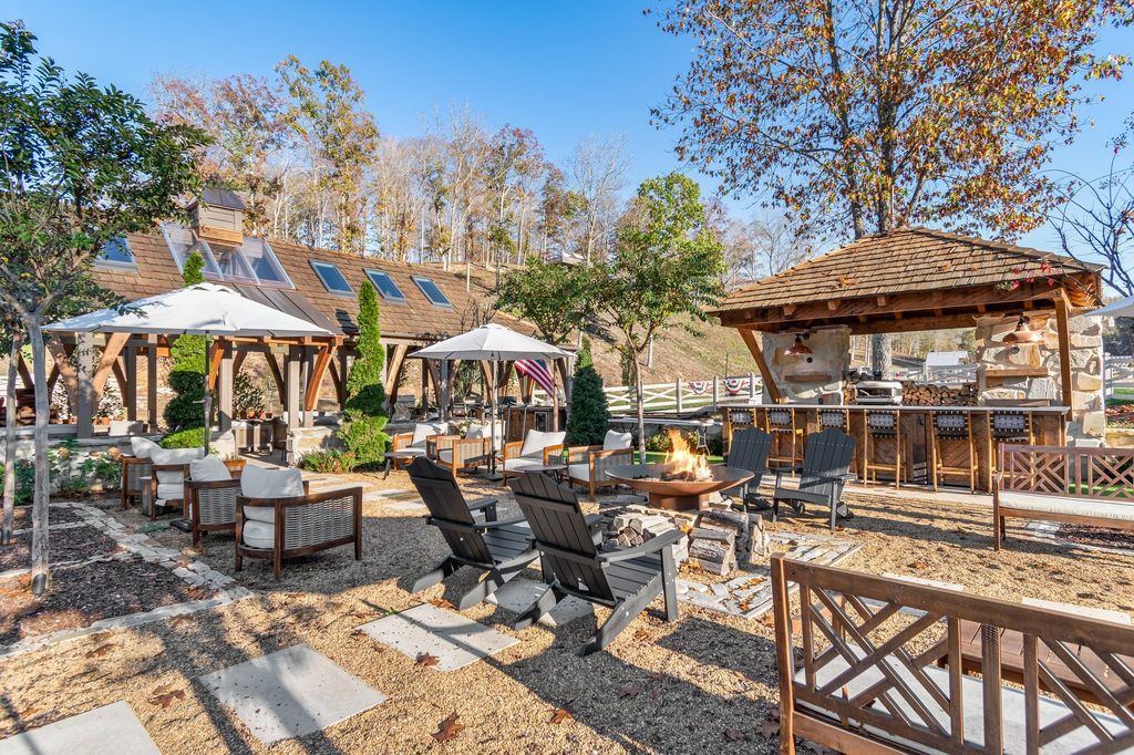 Entertainers Paradise on 120 Acres Near Leipers Fork Tennessee Available for 8.6 Million 33