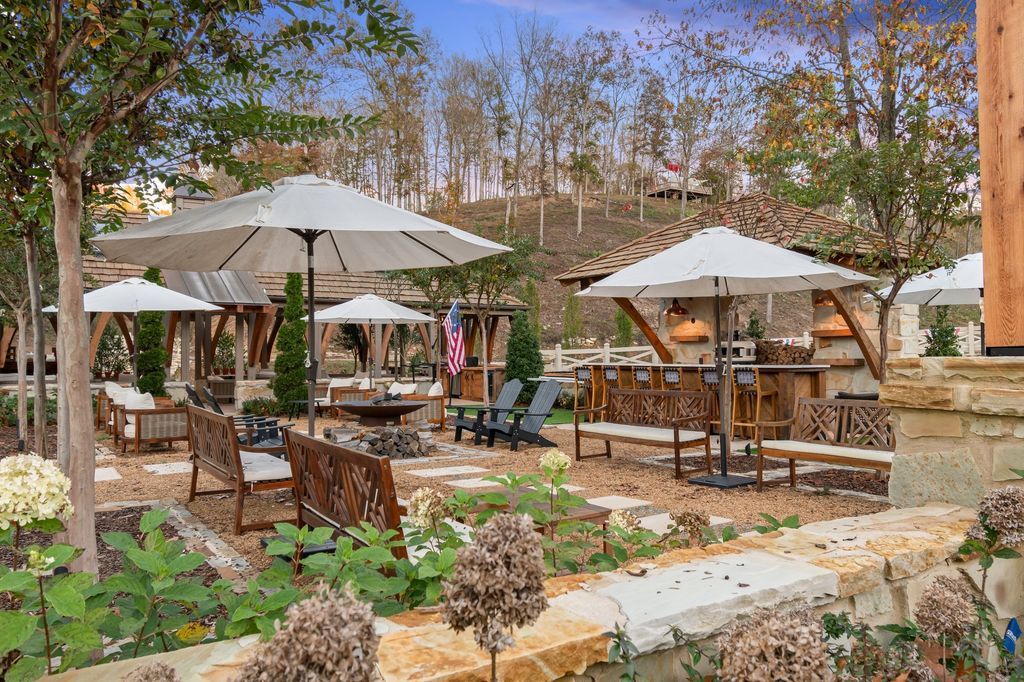 Entertainers Paradise on 120 Acres Near Leipers Fork Tennessee Available for 8.6 Million 37