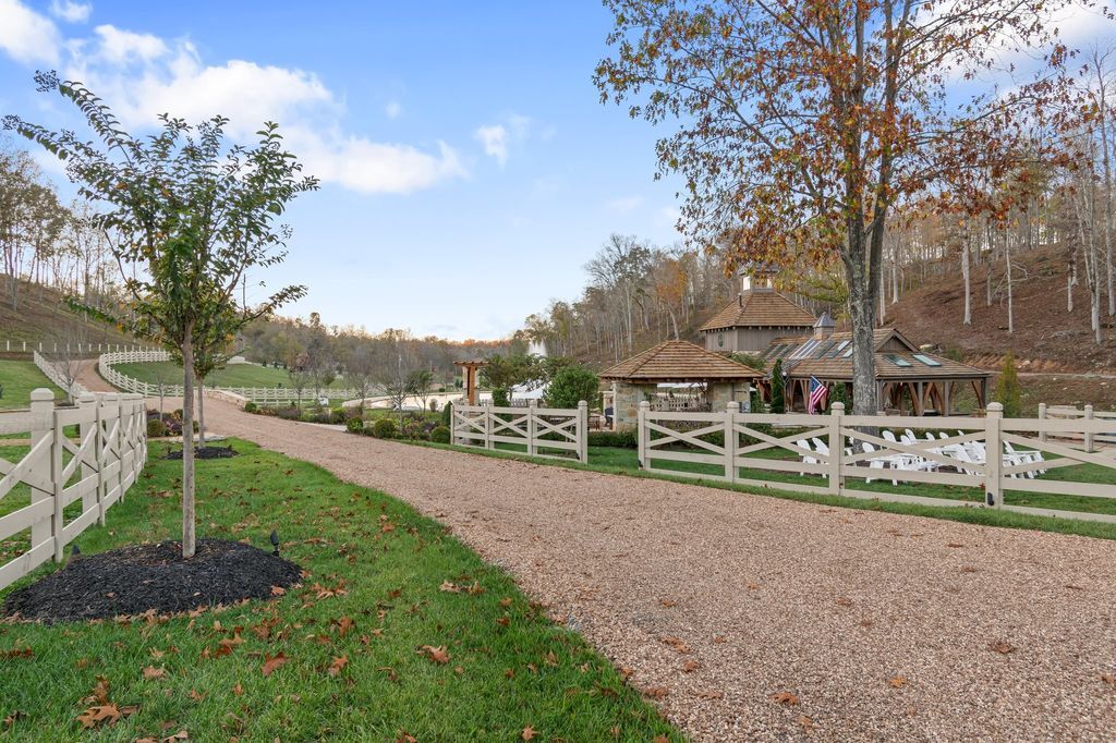 Entertainers Paradise on 120 Acres Near Leipers Fork Tennessee Available for 8.6 Million 41