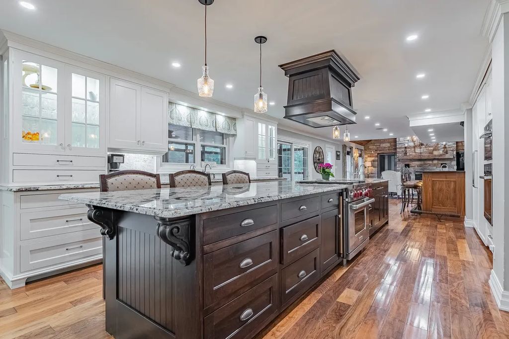 Exclusive Living Awaits Custom Estate in Canada Priced at C12 10