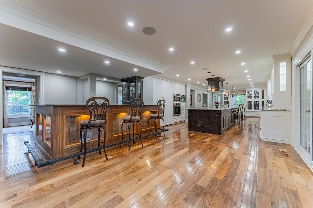Exclusive Living Awaits Custom Estate in Canada Priced at C12 14