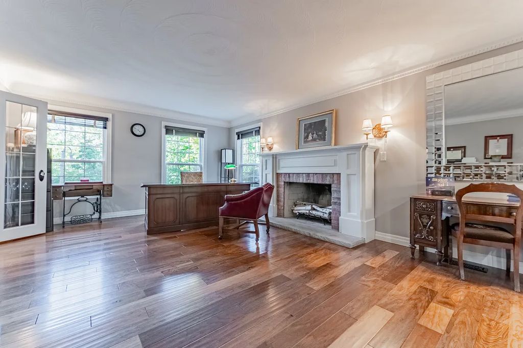 Exclusive Living Awaits Custom Estate in Canada Priced at C12 22