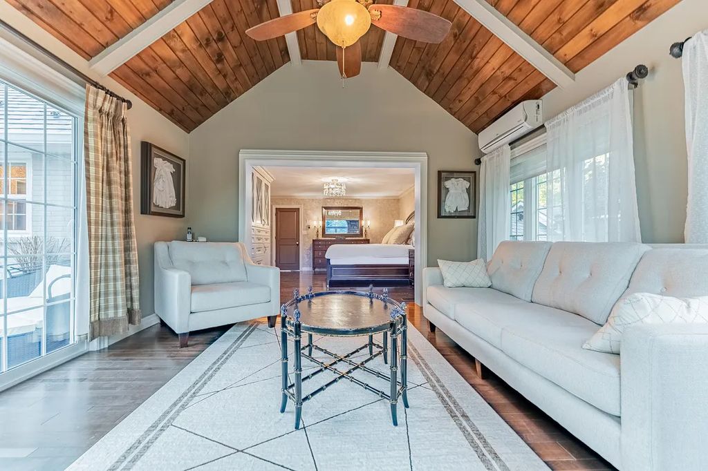 Exclusive Living Awaits Custom Estate in Canada Priced at C12 25