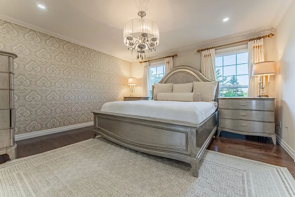 Exclusive Living Awaits Custom Estate in Canada Priced at C12 27